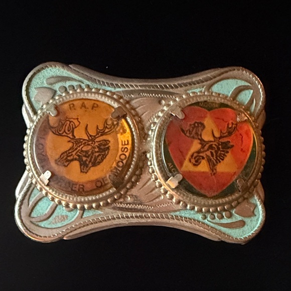Vintage @Loyal Order of Moose” belt buckle specifically featuring the 